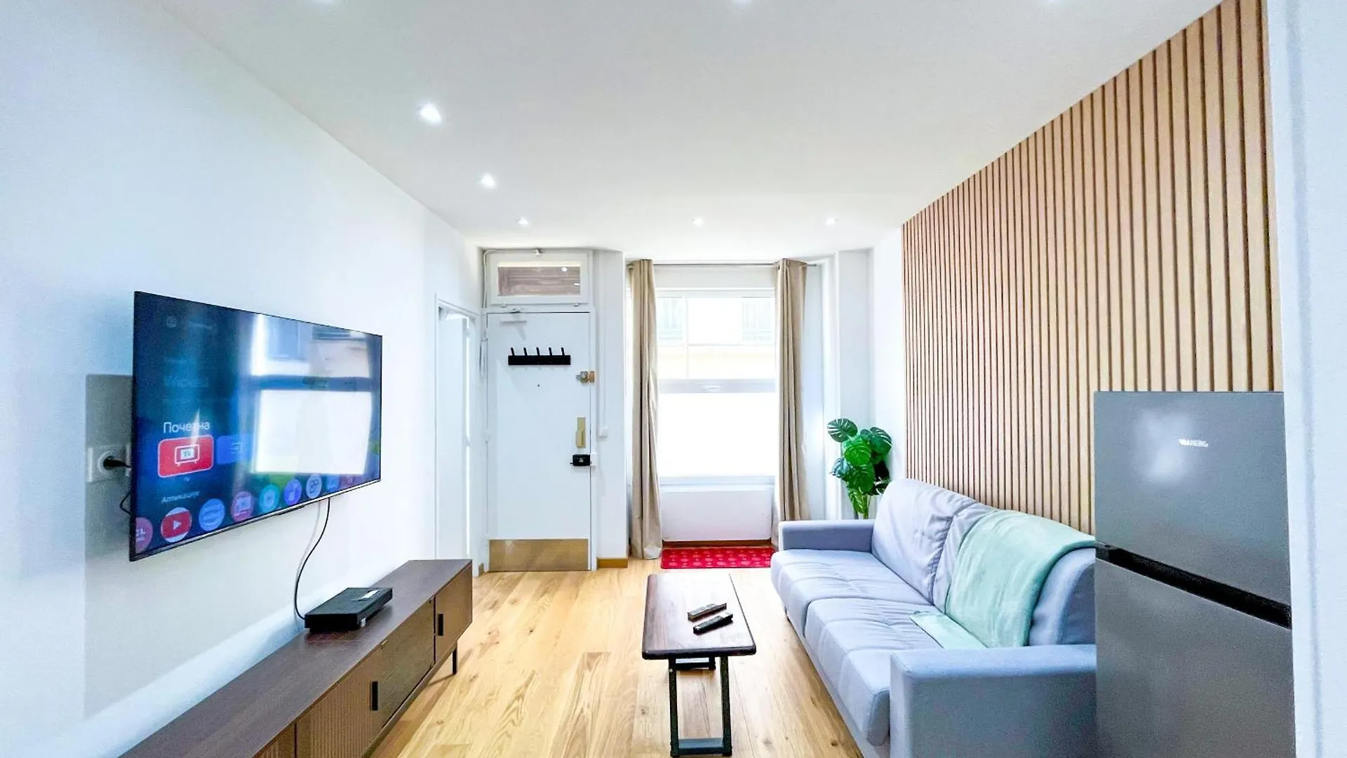 Urban Flat 198 - Townhouse Basfroi Apartment Paris