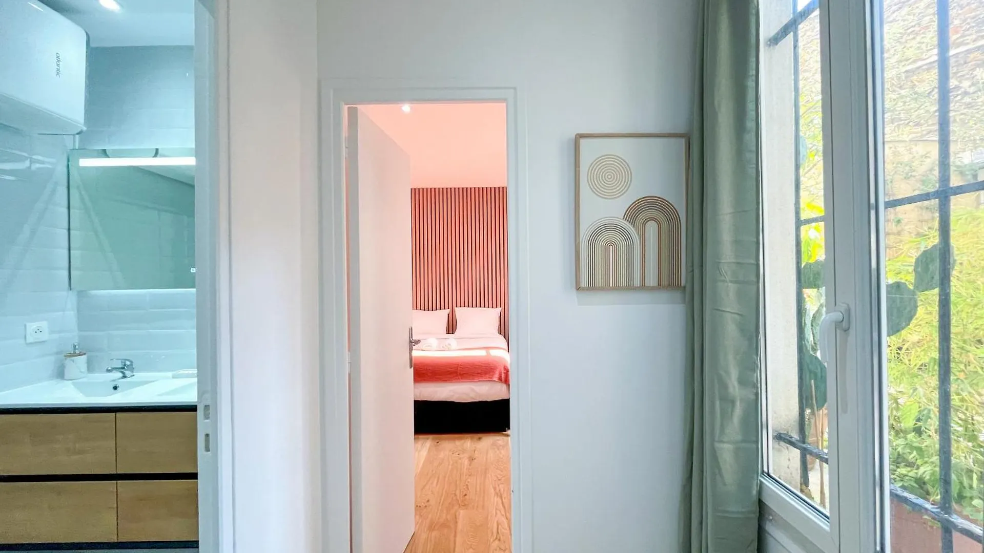 Urban Flat 198 - Townhouse Basfroi Apartment Paris