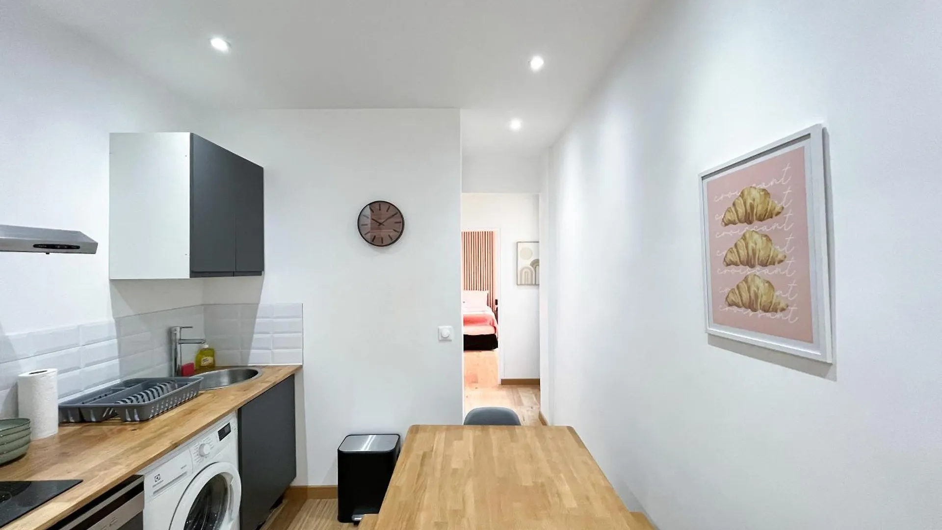Urban Flat 198 - Townhouse Basfroi Apartment Paris 0*,  France
